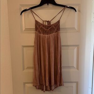 Elegant Women's Lace Trim Tank Top